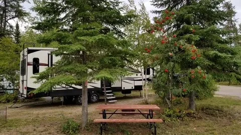 DELUXE PULL-THROUGH RV SITE — image 2 of 3