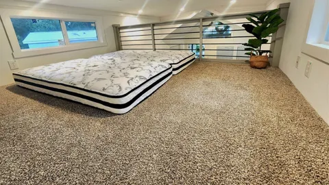 Standard Loft Cottage 1 Bedroom — image 2 of 9