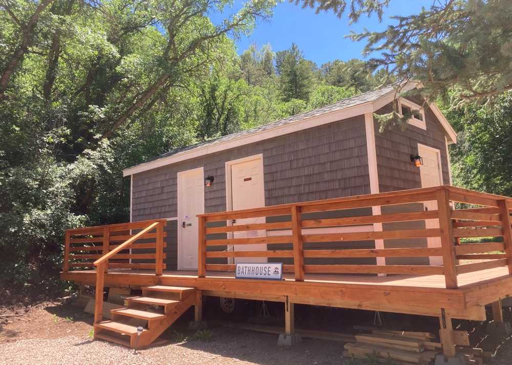 The Hideout at Glenwood Springs - Photo 3