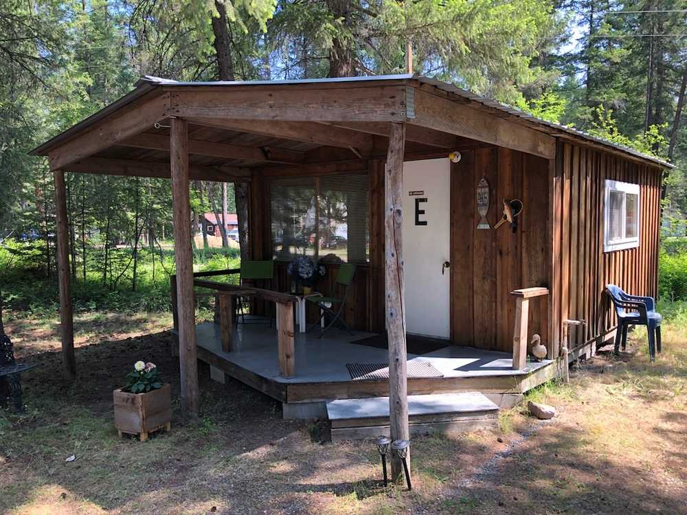 Rustic Cabin Full