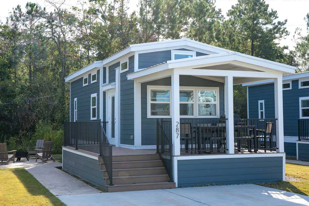 Waterview Deluxe Cottage - 2 Bdrm