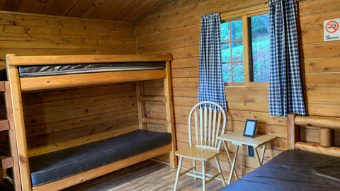 1 Room Cabin — image 9 of 9