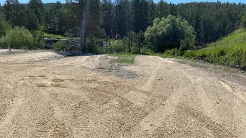 Upper Deluxe RV Creekside Sites — image 4 of 4