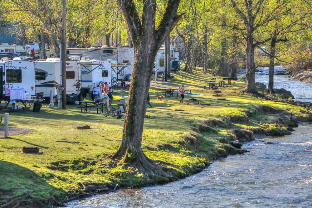 Camp Riverslanding, Pigeon Forge, Tennessee - Photo 3