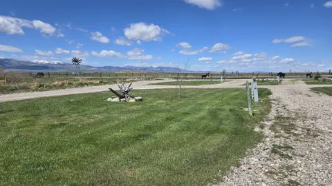 Standard Pull Thru RV Site — image 2 of 2