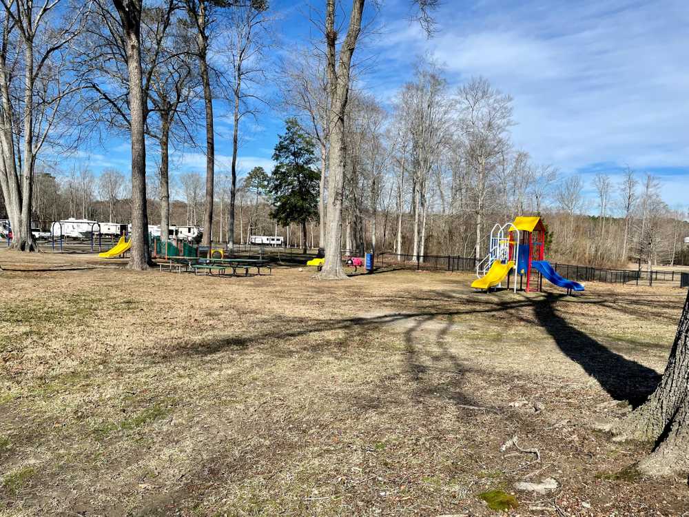 Isle of Wight Family Campground, Windsor, Virginia - Photo 5