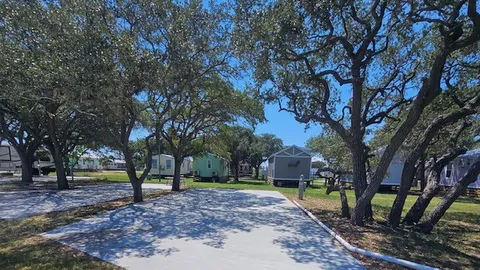 Premium Back-In RV — image 2 of 2