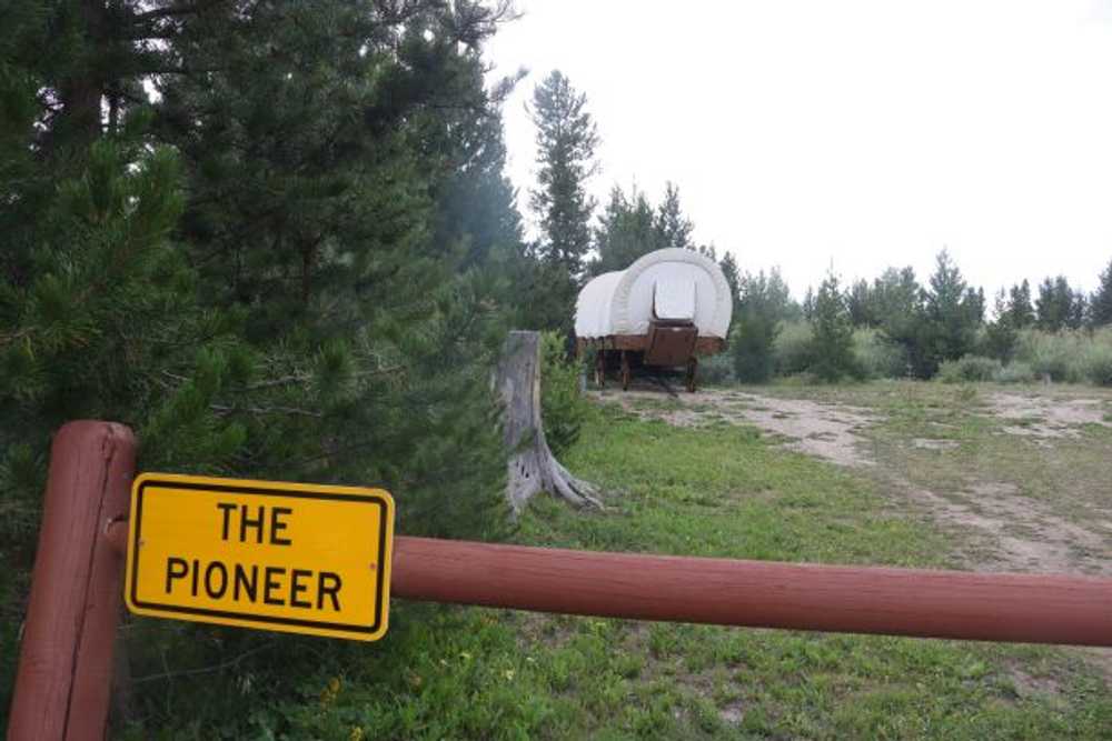 Pioneer Conestoga Wagon