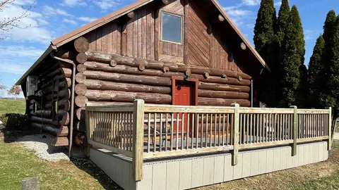 Super Log Cabin — image 1 of 12