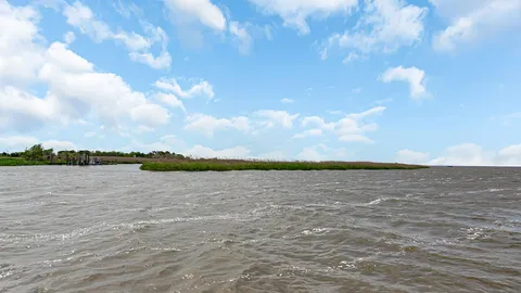 Premium Waterfront RV Site — image 5 of 5