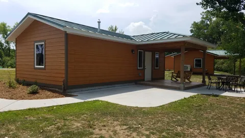 PREMIUM DELUXE CABIN 4 PERSON — image 1 of 4