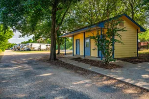 Rockdale RV Park – photo 3