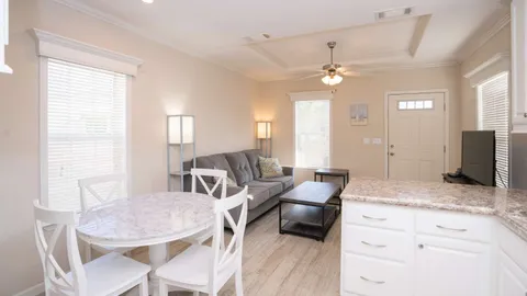 Premium Park Model Rental — image 11 of 11