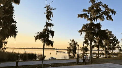 Deluxe Sunrise Site — image 1 of 5