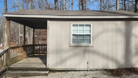 Lake View Cabin — image 2 of 5