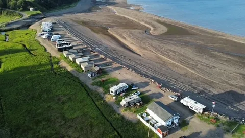 30/50 Amp Deluxe Waterfront RV Site — image 2 of 4