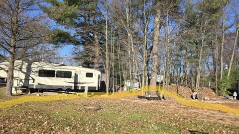Deluxe Full Hookup RV Site 30/50AMP — image 1 of 2