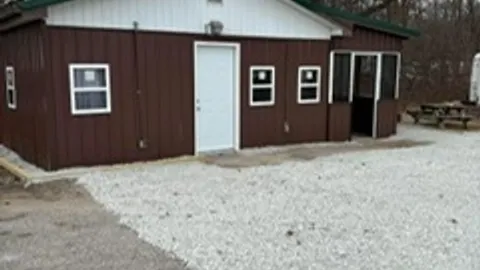 Brown Cabin — image 1 of 7