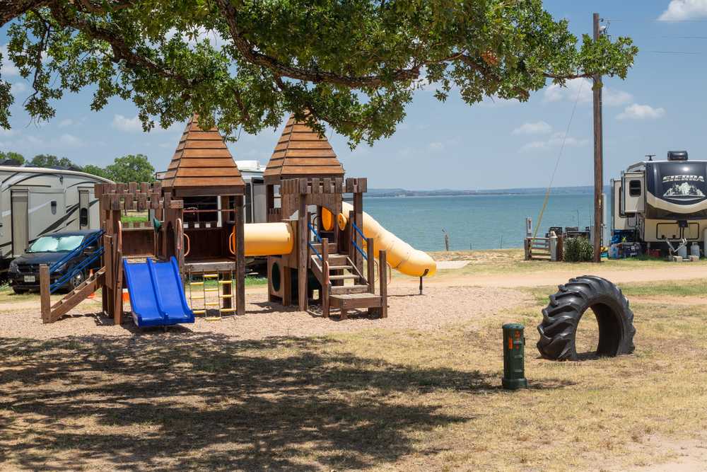 Poppy's Pointe Resort, Lake Buchanan, Texas - Photo 4