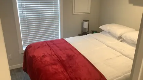 1 Bedroom Vacation Rental w/ Loft — image 2 of 6