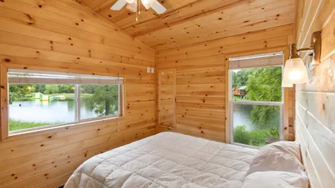 Boo Boo™ Cabin — image 10 of 10