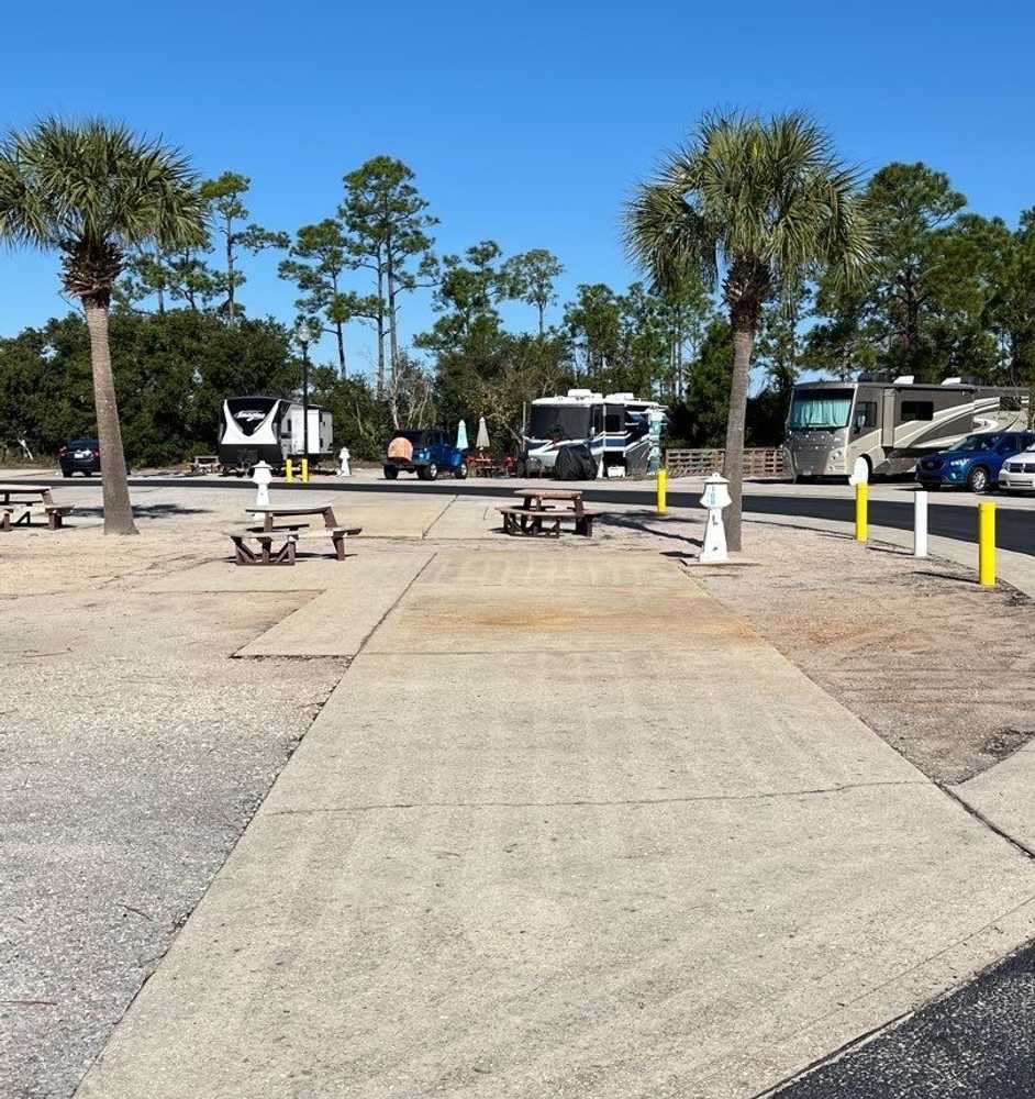 What are some great campgrounds that are close to the beach? WALKING  distance and have great amenities for the kids 41' 5th wheel Panama City, Gulf  Shores, Destin, Pensacola… And go Picture, image size:942x1000