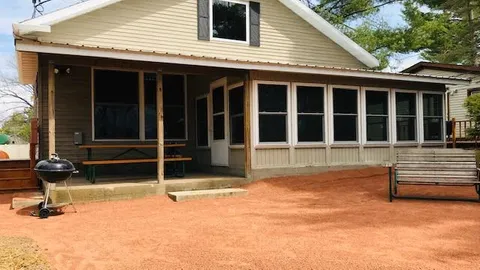 Sunset Vacation Rental — image 1 of 7