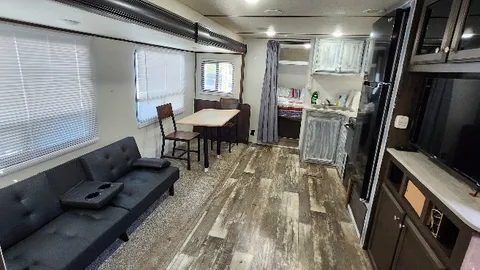 Site 43 Starcraft RV — image 9 of 9