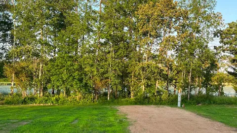 Premium RV Site — image 1 of 1