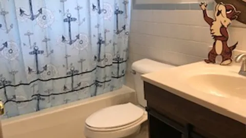 Beachfront Vacation Rental — image 2 of 16