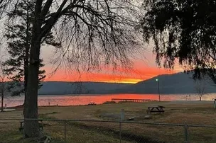 South Sauty Creek Resort – photo 2