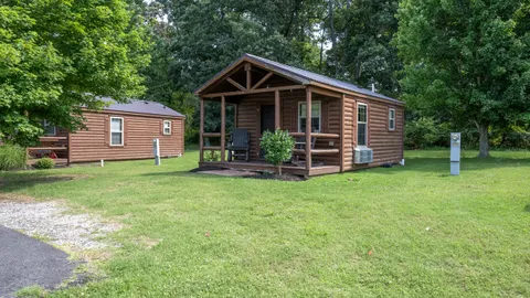 Cozy Cabin — image 9 of 9
