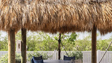 Premium Cabana Back In FHU — image 2 of 6