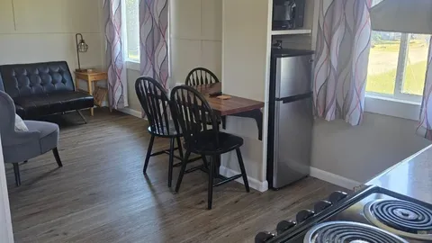 Octopus Cottage — image 4 of 4