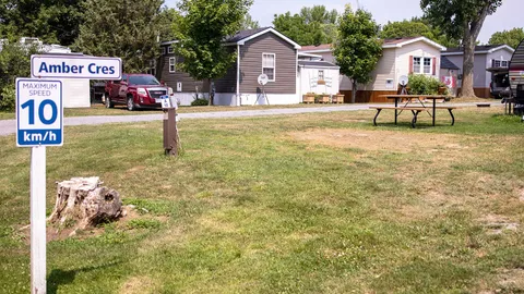 Full Hookup Pull Thru RV Site — image 1 of 4