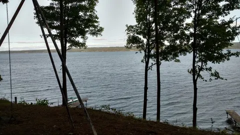 Cottage 2 — image 2 of 11