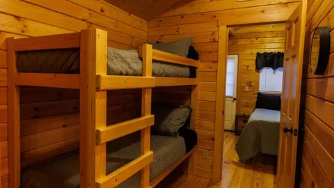 Cabin 4 - McCorkle Manor — image 6 of 6