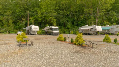 Full Hookup 50amp Pull Through RV Site — image 2 of 3