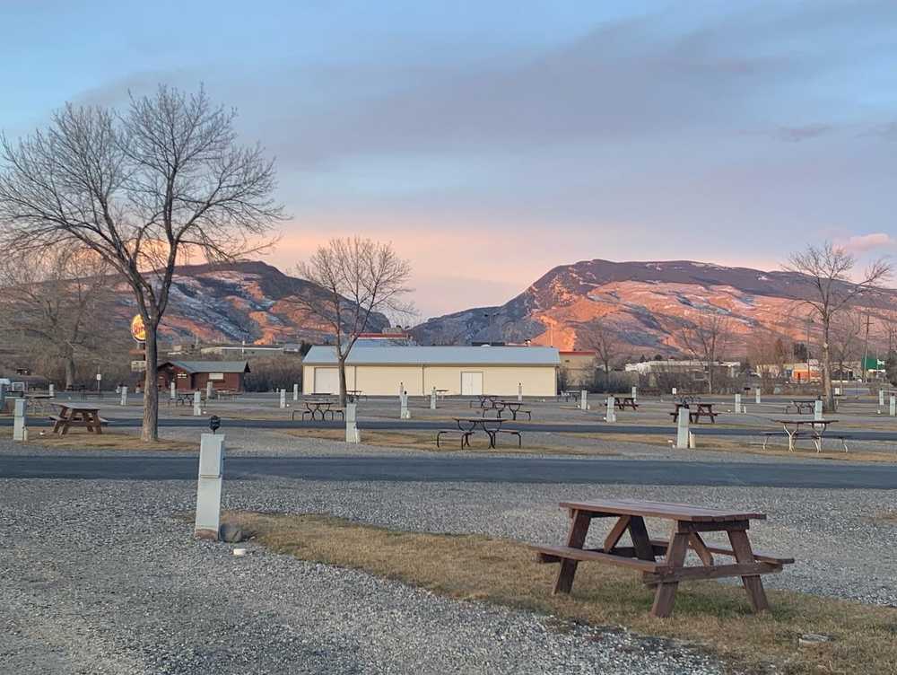 Absaroka Bay RV Park - Photo 4