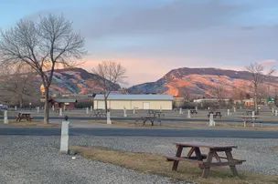 Absaroka Bay RV Park – photo 4