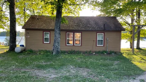 Rustic Cabin — image 3 of 3