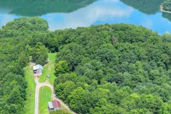 Mine Lick Creek Resort & Campground – photo 1