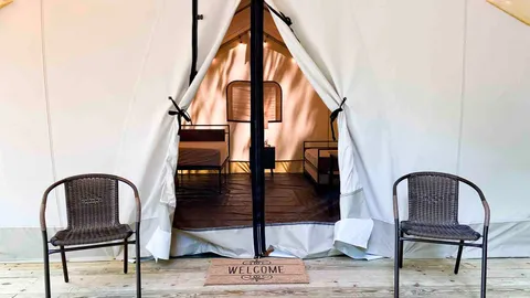 Glamping Tent — image 2 of 5