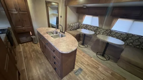 DELUXE Rental Trailer — image 10 of 10