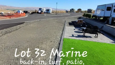 Deluxe Full Hookup RV Site — image 12 of 12