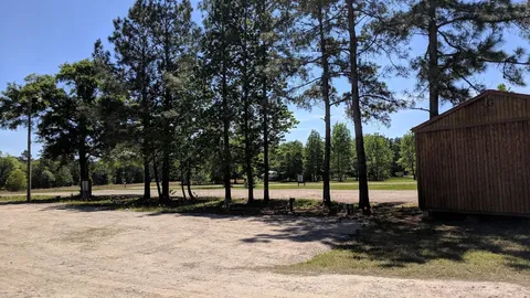 Deluxe Full Hookup RV Site — image 2 of 4
