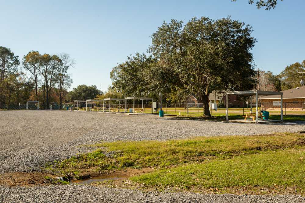 Mr. Bee's RV Park - Photo 5