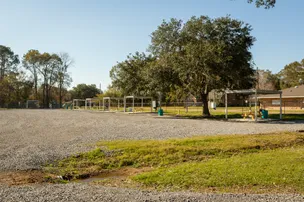 Mr. Bee's RV Park – photo 5