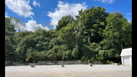 30 Amp Site Front Lot — image 1 of 3