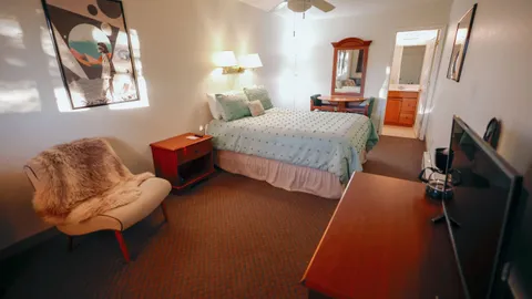 Motel 2 — image 6 of 6